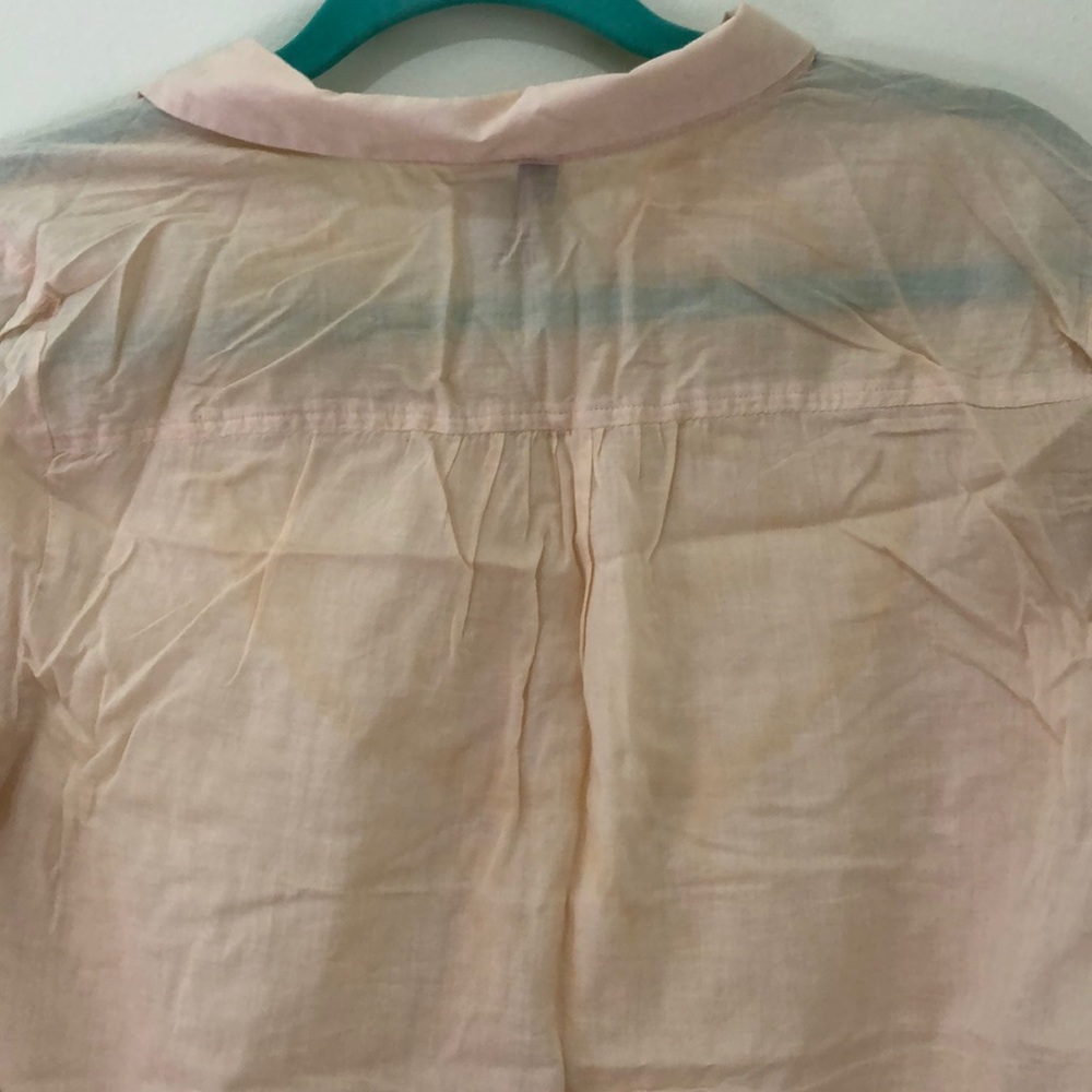 H&M Button Down Creamy Pink Top! - Picture 7 of 7